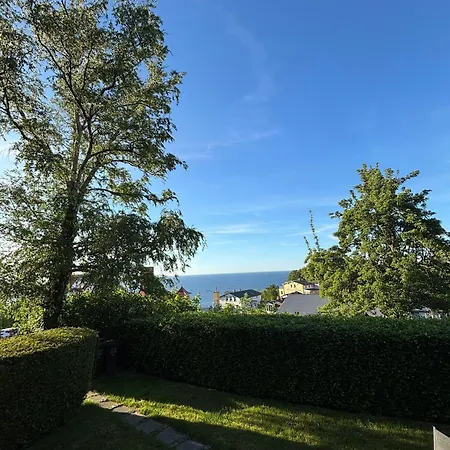Ruhe-natur-meerblick-das-atelier-in-lohme-wandern-radfahren-golf-direkt-vor-der-tuer Tatil Evi